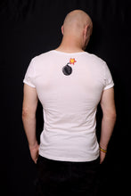Load image into Gallery viewer, T-shirt white Gender Fluid / liquid Peace Bomb !
