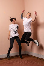 Load image into Gallery viewer, T-shirt L Rose Skulls