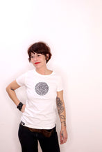 Load image into Gallery viewer, T-shirt white &amp; silver    Way out labirinth ...
