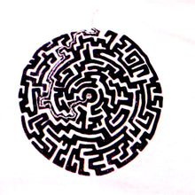 Load image into Gallery viewer, T-shirt white &amp; silver    Way out labirinth ...
